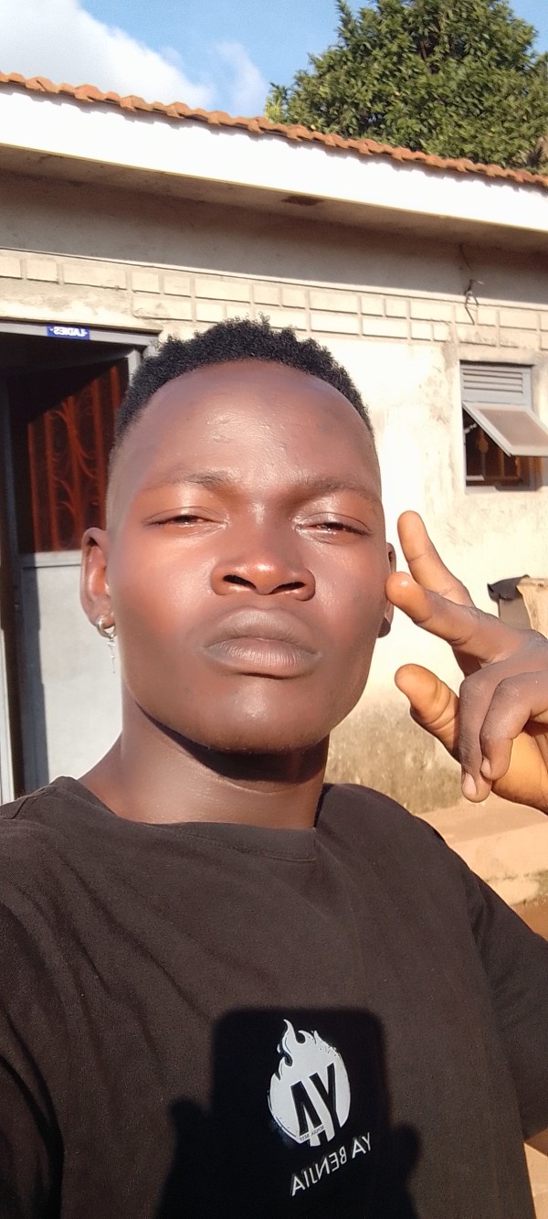 Kodi Pa Lukuc - Soloking Born Mic